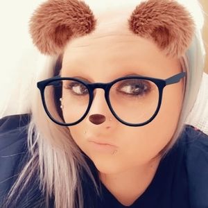 Meet your Posher, Jenissa